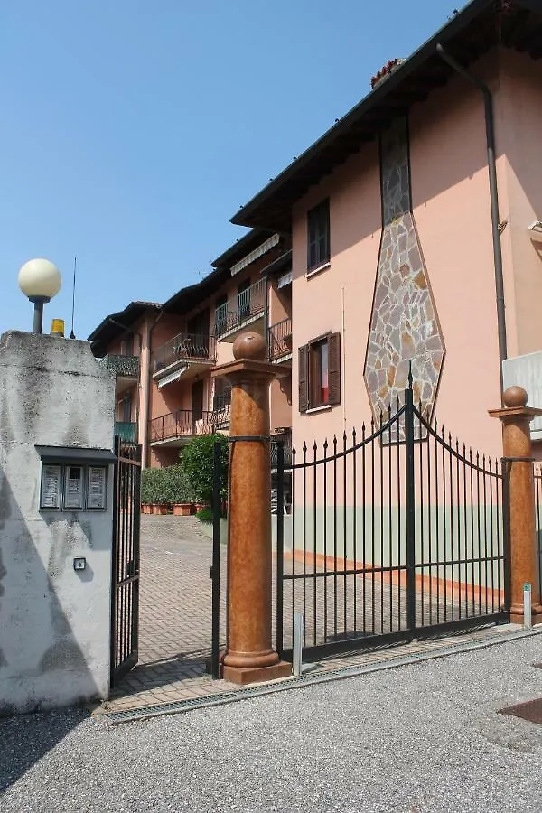 Indesenzano Apartment Desenzano del Garda