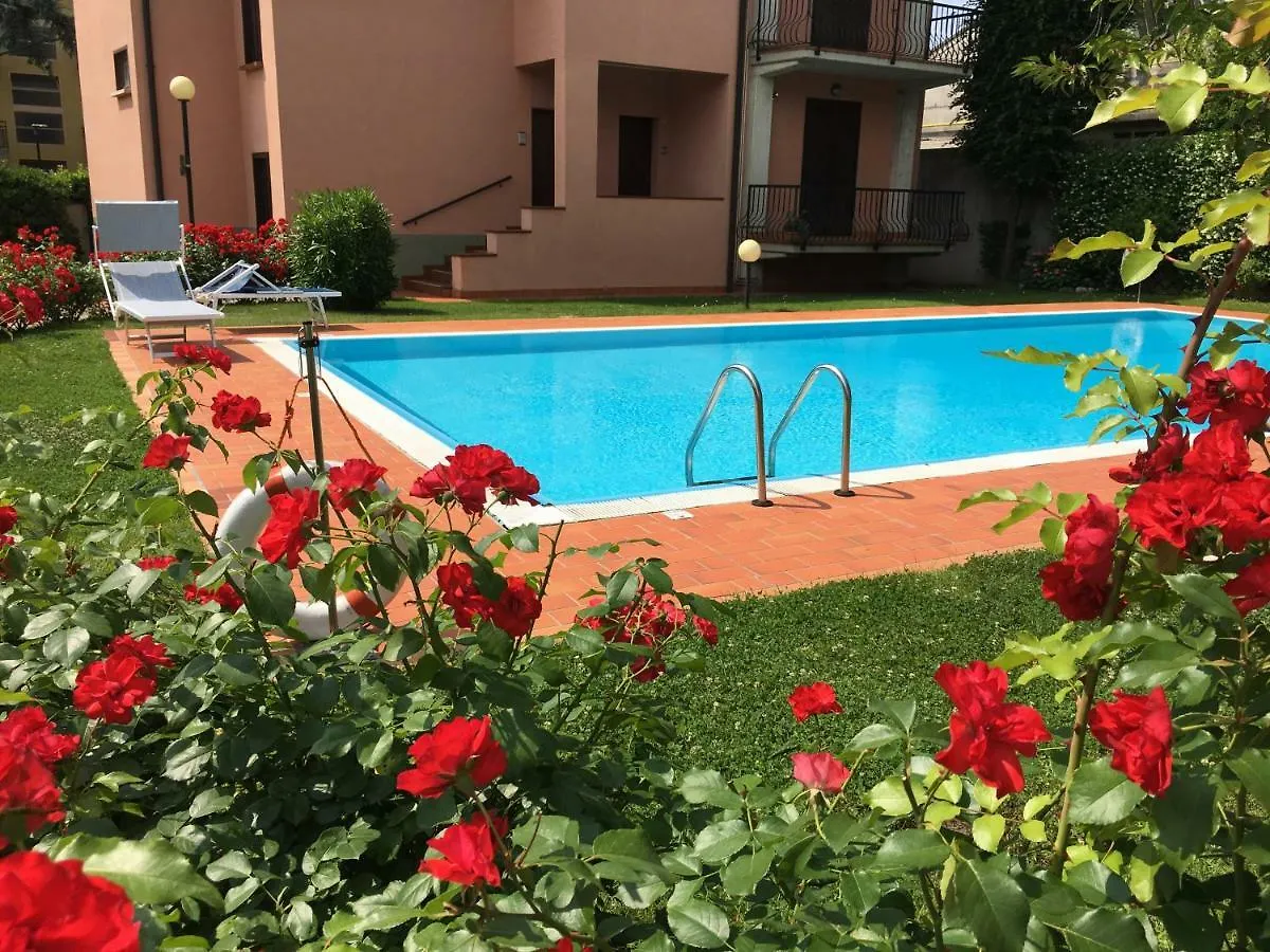 Indesenzano Apartment Desenzano del Garda