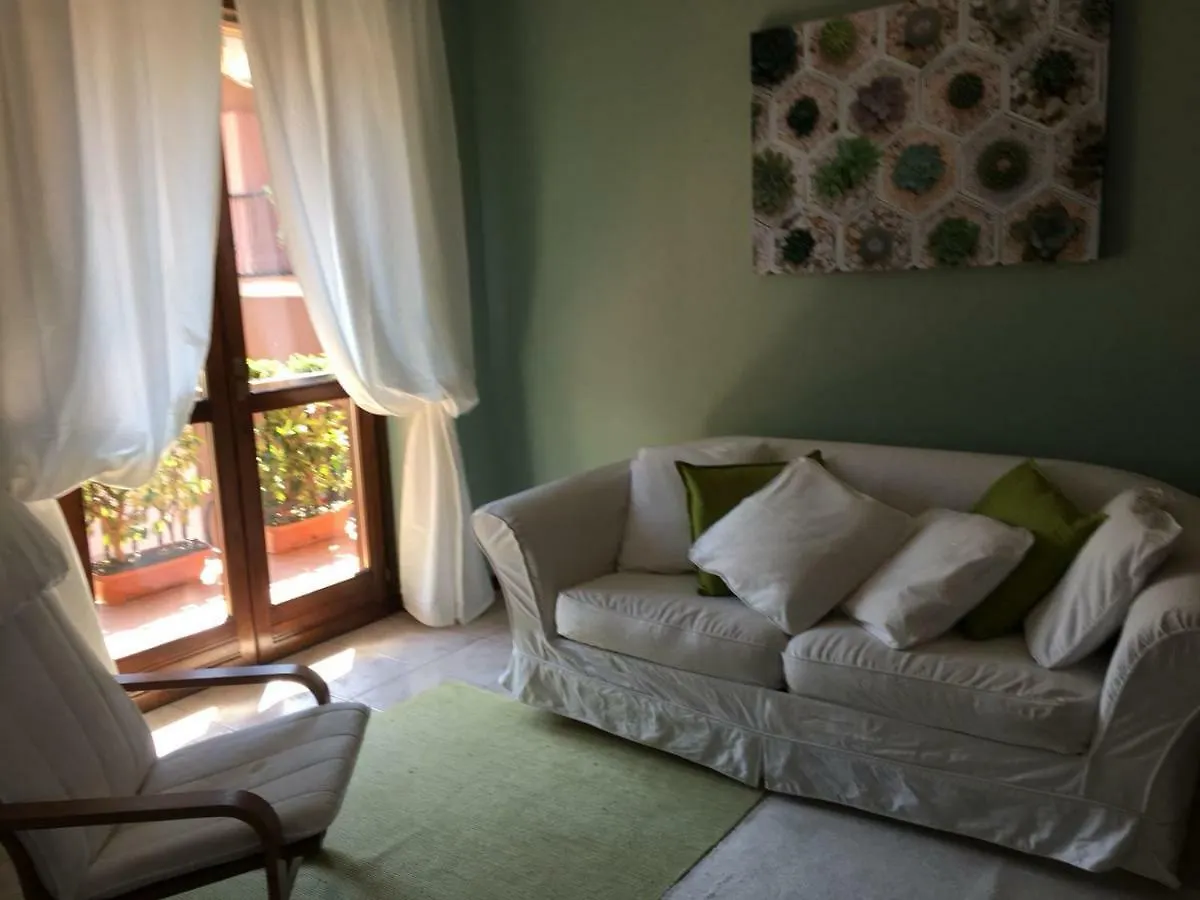 Indesenzano Apartment 代森扎诺-德尔加达